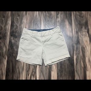 Bass brand size 2 khaki shorts